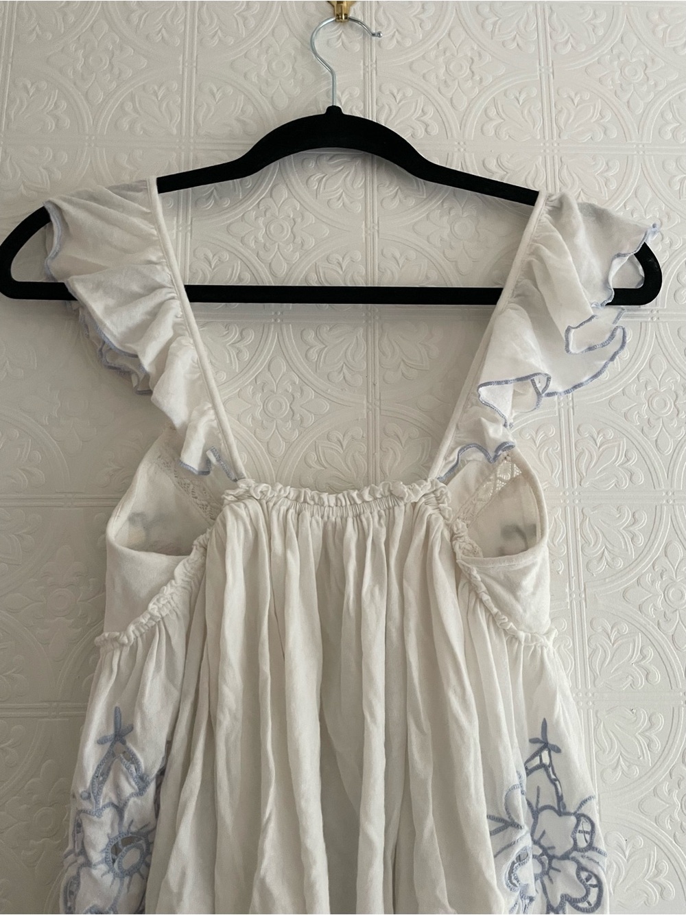 Kimchi Blue White Embroidered Rose Floral Ruffle Babydoll Urban Outfitters - Picture 5 of 5